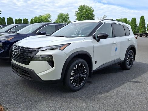 New 2026 Nissan Rogue Dark Armor AWD/4WD image 3