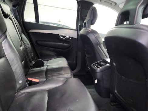 Used 2018 Volvo XC90 T6 Momentum image 21