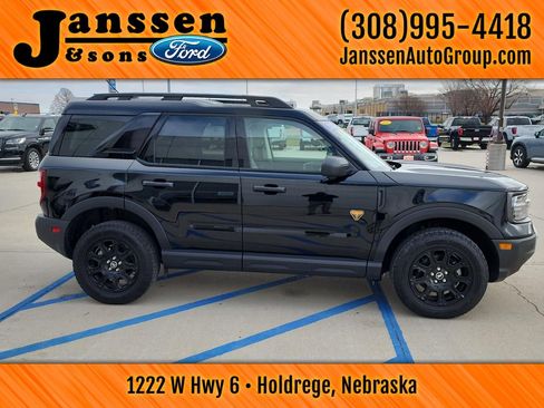 Used 2025 Ford Bronco Sport Badlands image 5