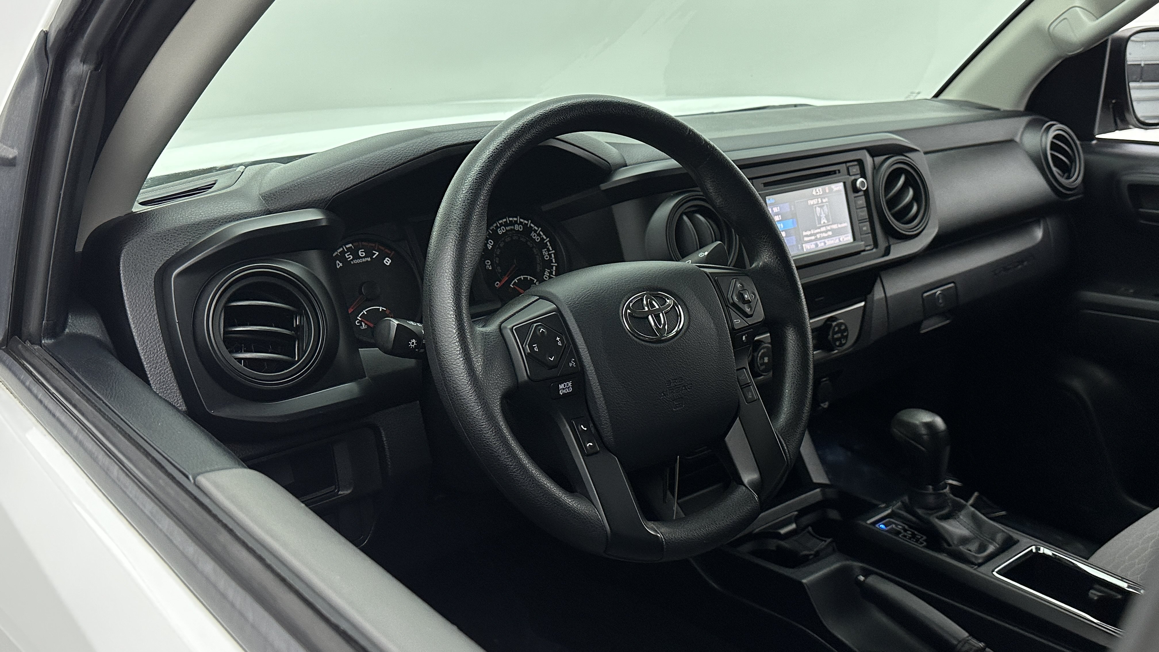 Used 2019 Toyota Tacoma SR w/ SR Convenience Package RWD image 8