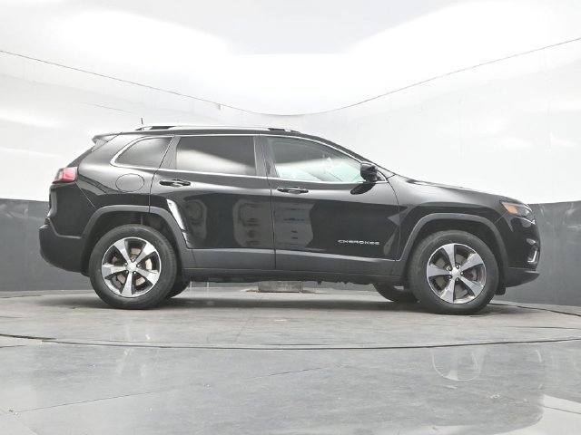 Used 2019 Jeep Cherokee Limited AWD/4WD image 34
