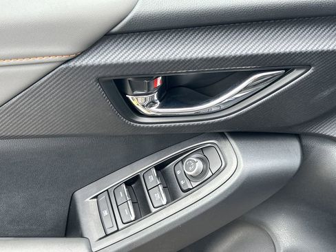 New 2025 Subaru Crosstrek 2.5i Limited w/ Popular Package #3A image 18