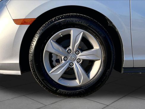 Used 2019 Honda Odyssey EX image 11