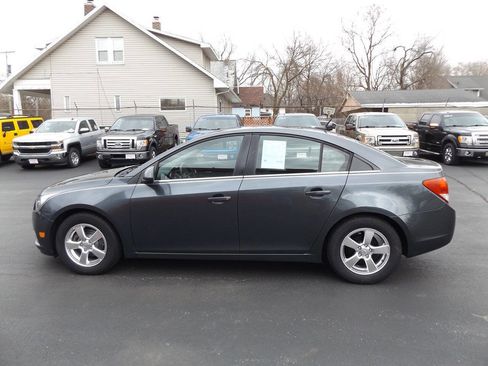 Used 2013 Chevrolet Cruze LT image 10