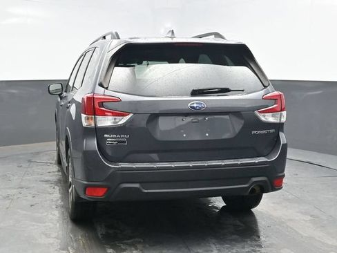 Used 2020 Subaru Forester Premium AWD/4WD image 5
