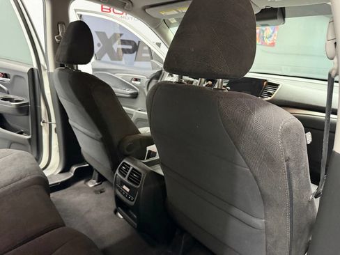 Used 2020 Honda Pilot EX image 45