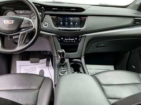 Used 2024 Cadillac XT5 Premium Luxury image 11