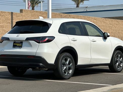 New 2026 Honda HR-V LX image 4