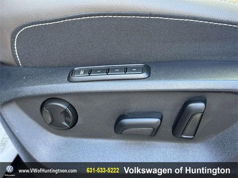 Certified 2025 Volkswagen Atlas SEL image 18