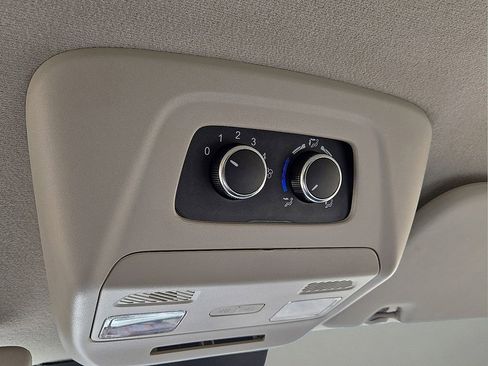 Used 2023 Ford Transit 350 XLT image 31