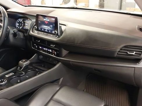 Used 2023 Nissan Rogue SV w/ SV Premium B Package AWD/4WD image 39