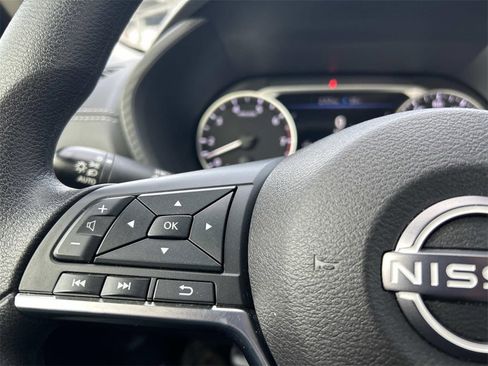 Used 2024 Nissan Sentra SV image 21