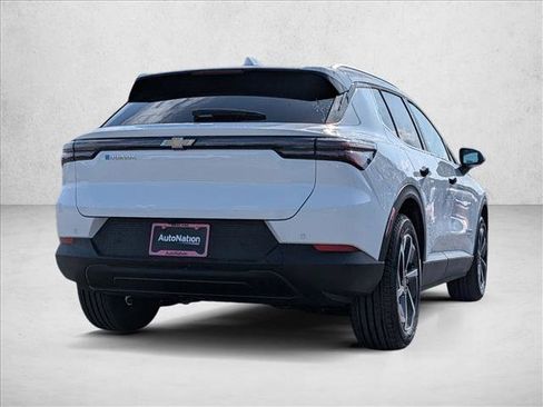 New 2026 Chevrolet Equinox EV LT image 5