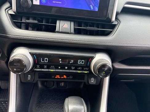 Used 2024 Toyota RAV4 XLE AWD/4WD image 19