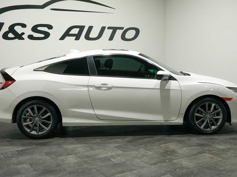 Used 2019 Honda Civic EX image 8