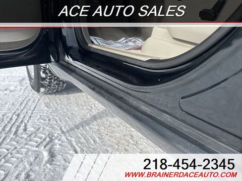 Used 2013 Jeep Grand Cherokee Laredo w/ Laredo E Group image 10