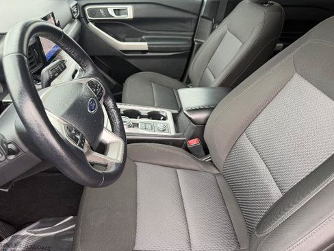Certified 2023 Ford Explorer XLT AWD/4WD image 10