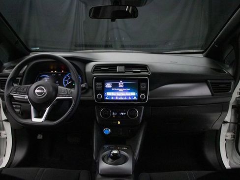Used 2023 Nissan Leaf S image 21
