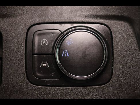 Used 2023 Chevrolet Traverse LT FWD image 12