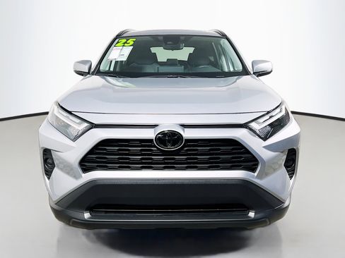 Used 2025 Toyota RAV4 XLE w/ Convenience Package FWD image 11