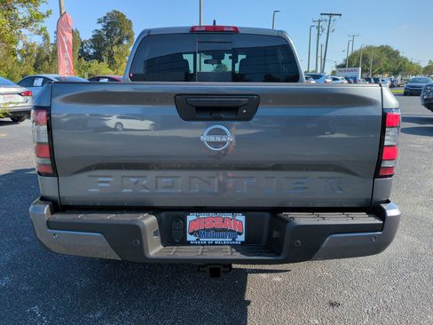 New 2026 Nissan Frontier SV image 5
