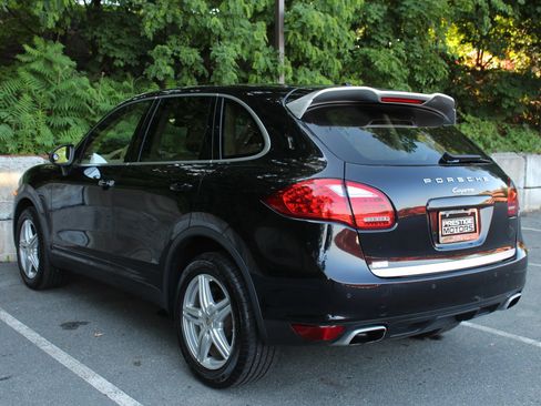 Used 2014 Porsche Cayenne AWD/4WD image 7