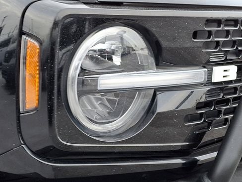 Certified 2022 Ford Bronco Wildtrak image 9