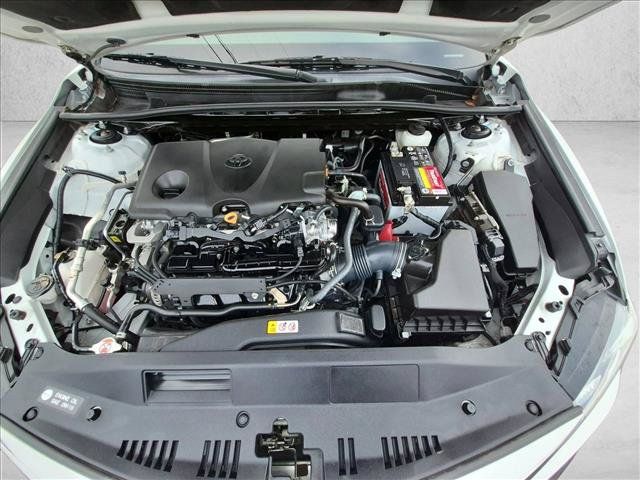 Used 2018 Toyota Camry LE FWD image 23