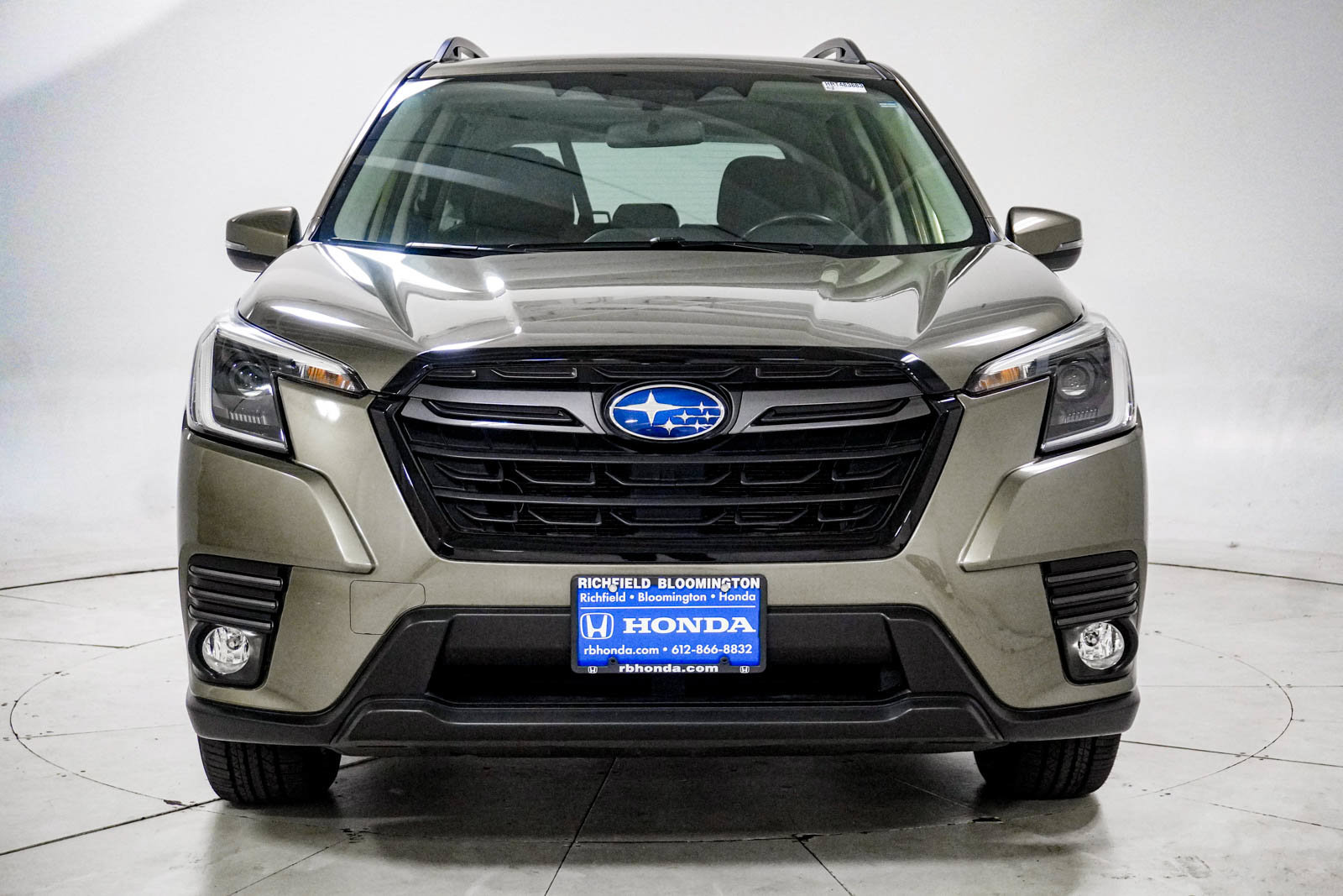 Used 2023 Subaru Forester Limited AWD/4WD image 16