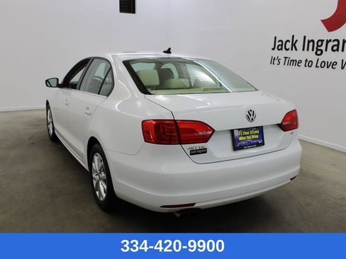 Used 2014 Volkswagen Jetta SE image 2