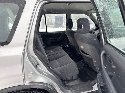 Used 2001 Honda CR-V LX image 12