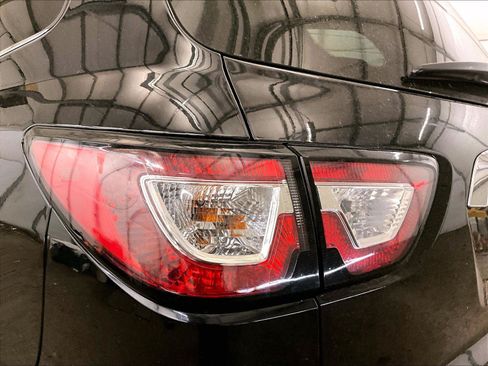 Used 2017 Chevrolet Traverse LT AWD/4WD image 29