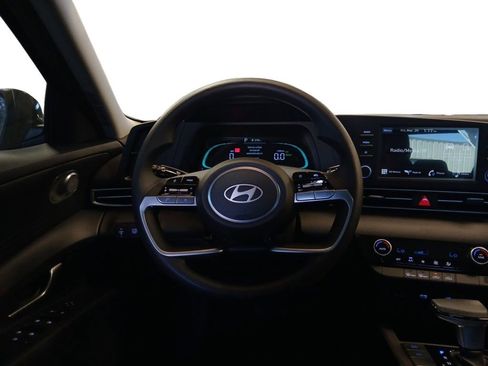 New 2026 Hyundai Elantra Hybrid FWD image 12