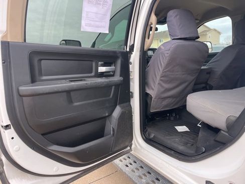 Used 2019 RAM 2500 Tradesman image 15