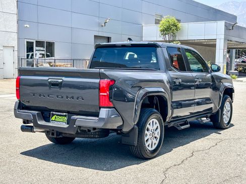 Used 2025 Toyota Tacoma SR5 AWD/4WD image 6