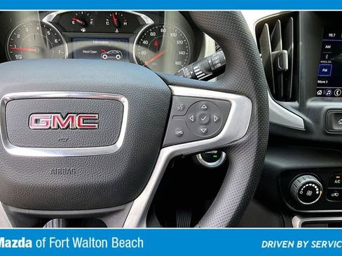 Used 2022 GMC Terrain SLE FWD image 11