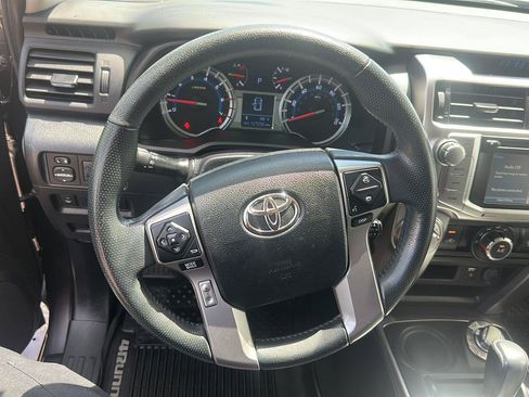 Used 2018 Toyota 4Runner SR5 Premium AWD/4WD image 13