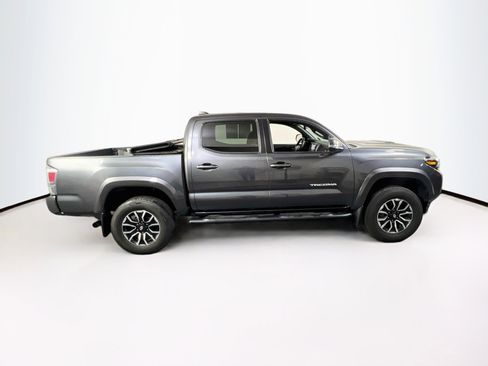 Used 2023 Toyota Tacoma TRD Sport AWD/4WD image 4