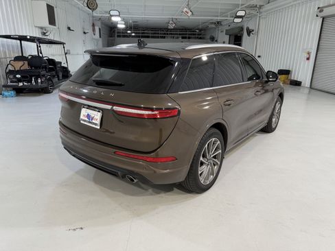 Used 2022 Lincoln Corsair Grand Touring AWD/4WD image 5