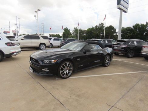 Used 2016 Ford Mustang GT Premium w/ Equipment Group 401A RWD image 2