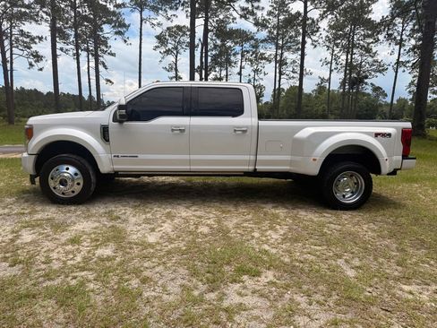 Used 2019 Ford F450 Limited AWD/4WD image 2