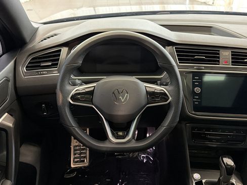 Used 2023 Volkswagen Tiguan SE R-Line FWD image 28