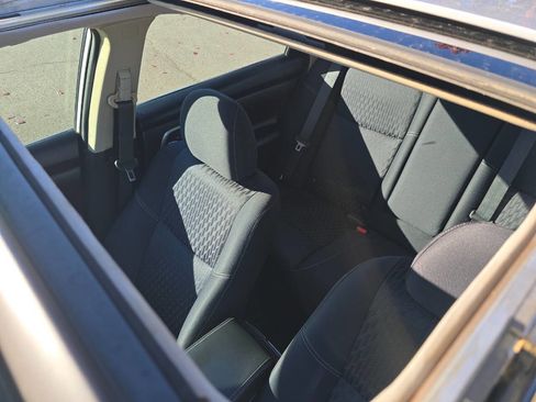 Used 2017 Nissan Altima 2.5 SV w/ Convenience Package image 3