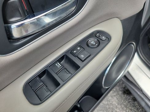 Used 2016 Honda HR-V EX image 19