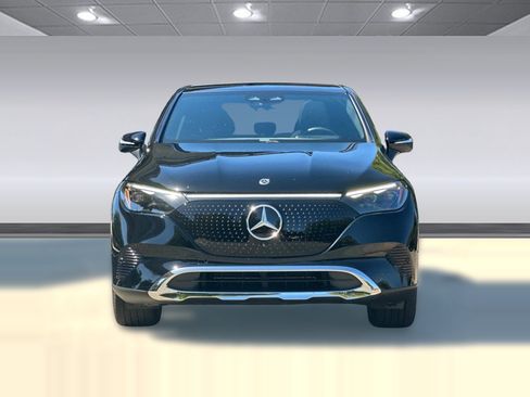 Used 2026 Mercedes-Benz EQE 320 4MATIC SUV image 5