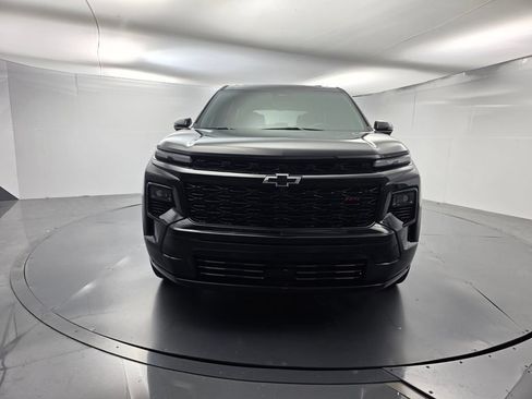 Used 2024 Chevrolet Traverse RS FWD image 2