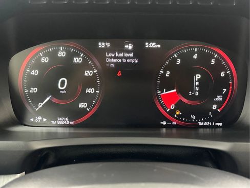 Used 2021 Volvo XC90 T5 Momentum w/ Protection Package image 23