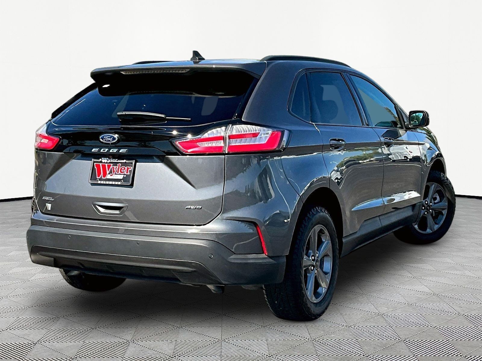Used 2023 Ford Edge SEL w/ Sport Appearance Package AWD/4WD image 6