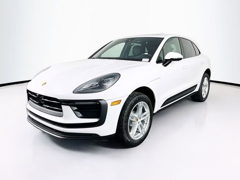 New 2026 Porsche Macan image 1