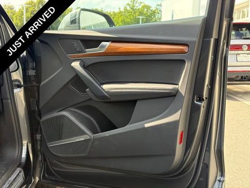 Used 2023 Audi Q5 2.0T Premium Plus w/ Premium Plus Package AWD/4WD image 19